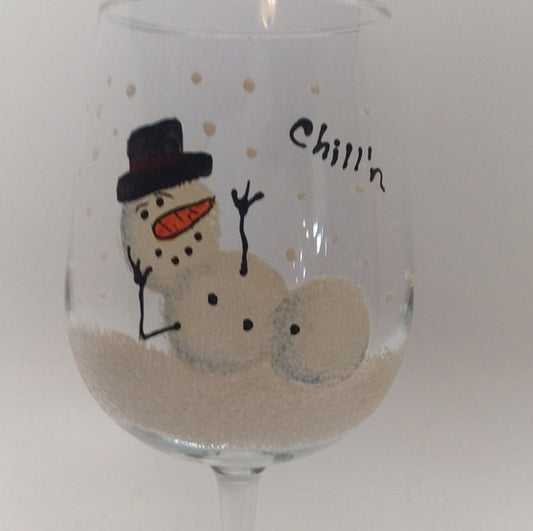 Snowman "Chill'n" 15 oz Wine Glass hand painted