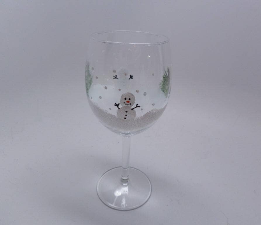 Snowman Wine Glasses 15 oz Christmas Holiday Snowman with trees Great Gift hand painted