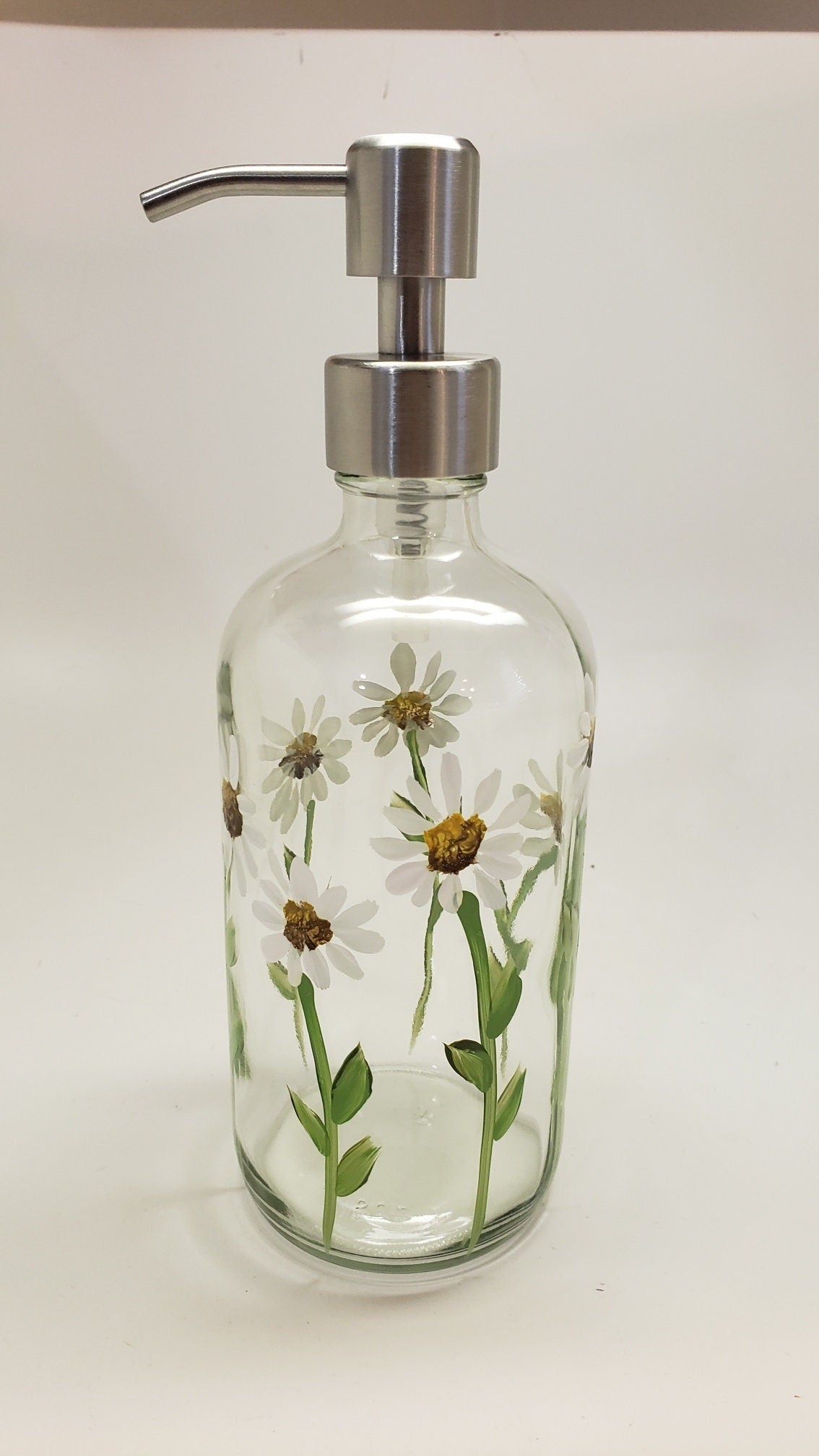 Hand painted 16 oz Daisy Soap, Lotion or hand sanatizer Dispenser your Choice of pump