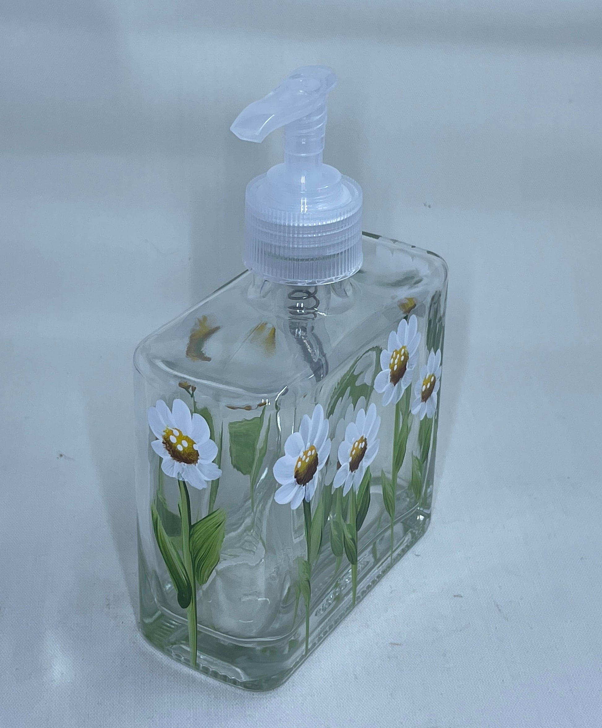 Daisy soap dispenser with white daisies and yellow centers. Hand Painted flowers